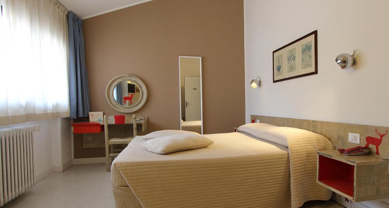 Hotel Giardino Брено Екстер'єр фото