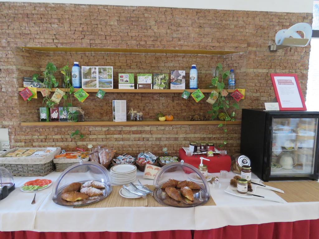 Hotel Giardino Брено Екстер'єр фото